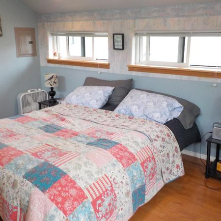 Oceanfront Studio/Loft: Alpacas, Oysters & Kayaks شيلتون المظهر الخارجي الصورة