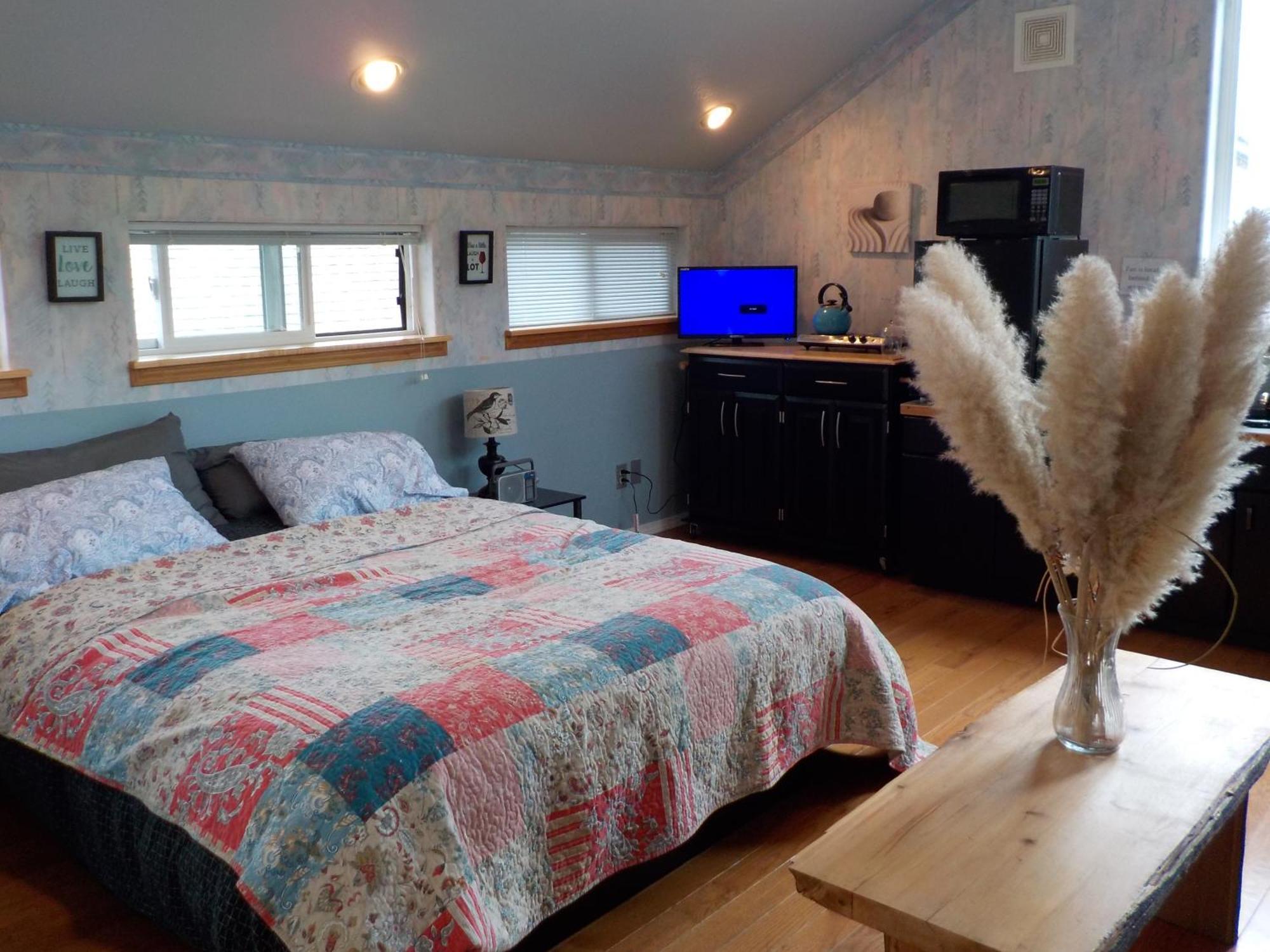Oceanfront Studio/Loft: Alpacas, Oysters & Kayaks شيلتون المظهر الخارجي الصورة
