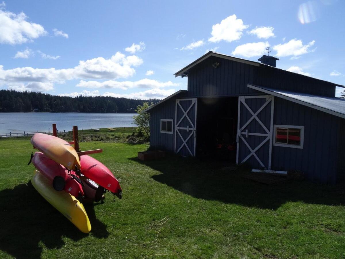 Oceanfront Studio/Loft: Alpacas, Oysters & Kayaks شيلتون المظهر الخارجي الصورة