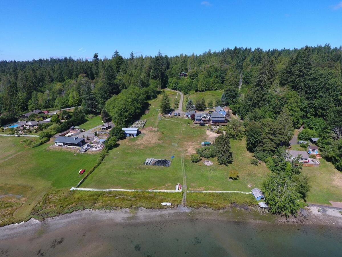 Oceanfront Studio/Loft: Alpacas, Oysters & Kayaks شيلتون المظهر الخارجي الصورة